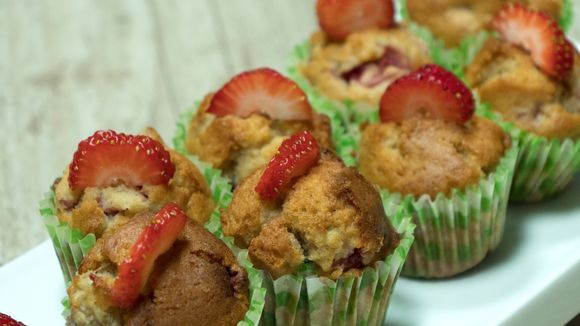 La recette simplissime des muffins à la banane et à la fraise