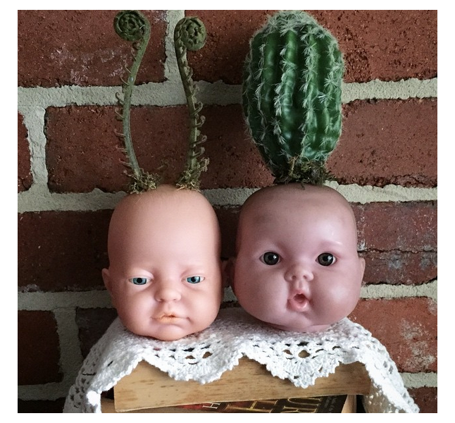 Jardinage : comment transformer de vieilles poupées en pots de fleurs -  Terrafemina