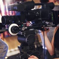 Cannes : un tapis rouge 100 % féminin mais des femmes lésées dans l'industrie du cinéma