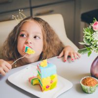 Pourquoi votre enfant a absolument besoin que vous fêtiez son anniversaire