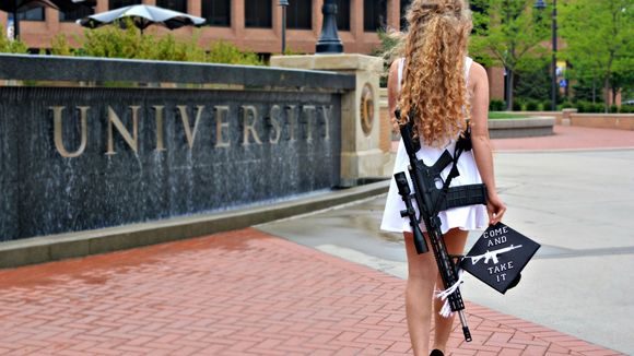 Comment le lobby des armes détourne le mouvement #MeToo