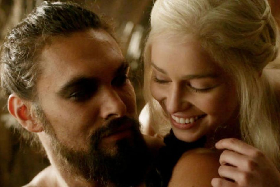 4 positions sexuelles inspirées de Game of Thrones pour célébrer la dernière saison en beauté