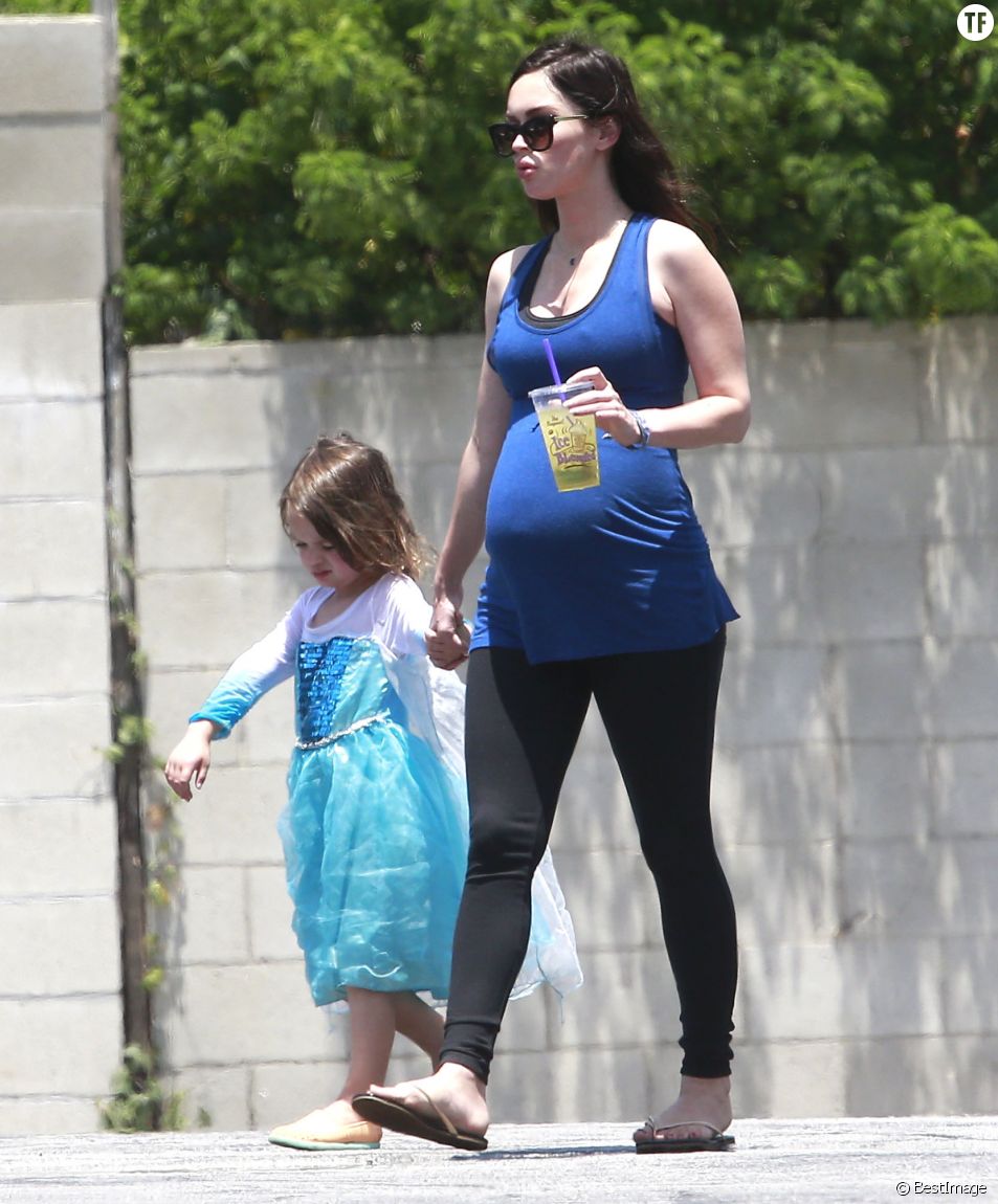 Megan Fox : elle explique pourquoi son fils Noah adore porter des robes ...