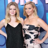 "Votre vie entière change" : Reese Witherspoon révèle les dessous de la maternité