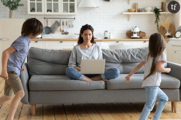 73 % des femmes estiment en faire plus à la maison que leur partenaire.