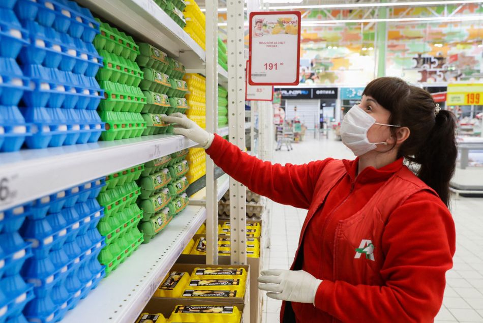 Salariée d'un supermarché pendant l'épidémie de coronavirus
