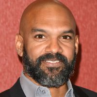 "C'est mon enfant" : l'acteur Khary Payton fier de son fils trans