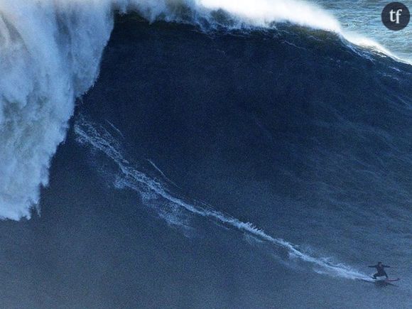 Justine Dupont et Maya Gabeira se disputent la plus grosse vague surfée par une femme