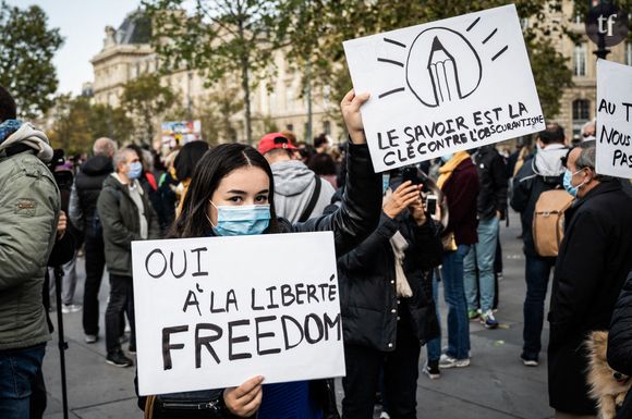 L'hommage à Samuel Paty place de la République, à Paris