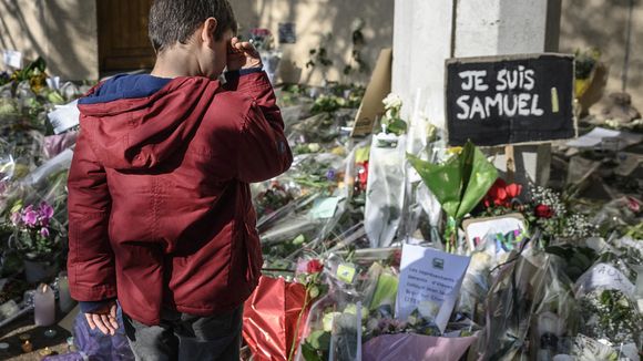 Assassinat de Samuel Paty : comment en parler aux enfants ?