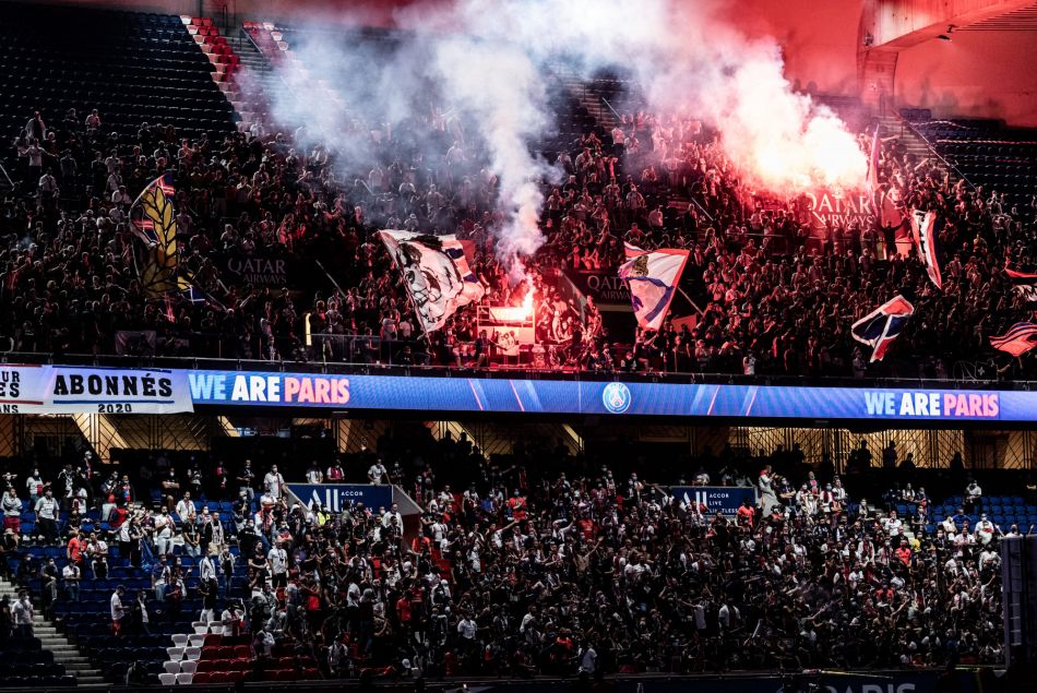 Supporters su Paris Saint-Germain le 23 août 2020 lors du match PSG-Bayern de Munich/photo d'illustration.