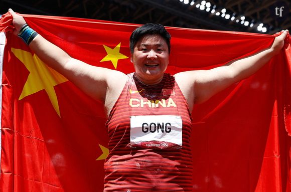 Cette interview lunaire où la championne olympique Gong Lijiao questionnée sur sa "masculinité"