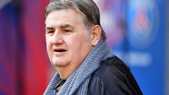 Pierre Ménès visé par une enquête pour agression sexuelle lors du match PSG-Nantes