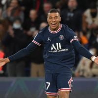 Kylian Mbappé cible d'attaques homophobes... à cause d'un col roulé