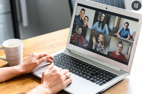 Vous aimez vous regarder pendant un Zoom ? Vous n'êtes pas seule (ni narcissique)