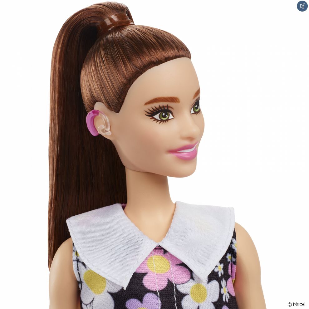 La nouvelle poupée Barbie dotée de prothèses auditives.