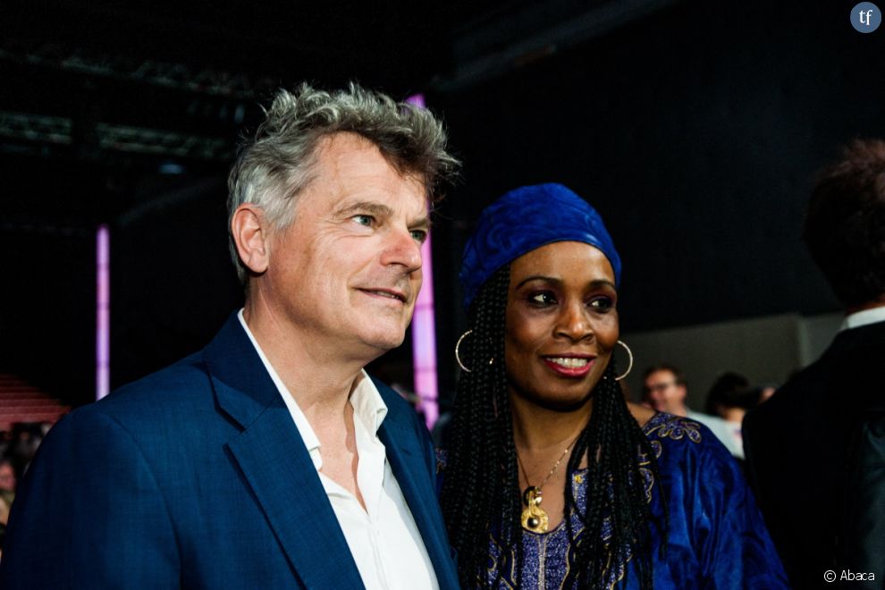 Fabien Roussel avec Rachel Kéké à la convention d&#039;investiture des membres de la Nouvelle Union populaire écologique et sociale (Nupes) à Aubervilliers le 7 mai 2022