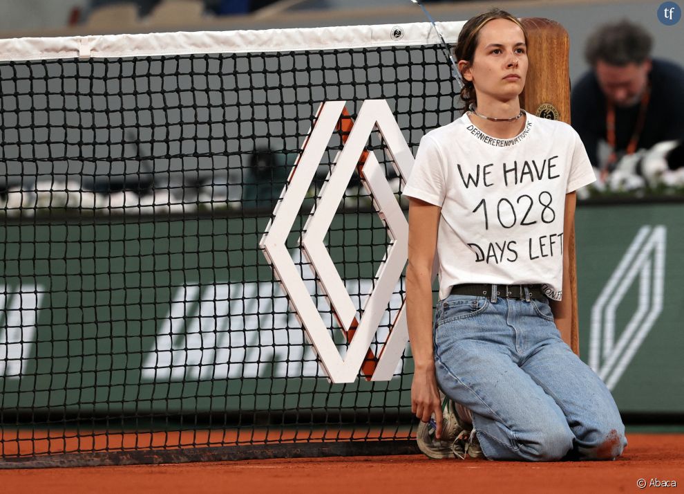 Alizé s&#039;est accrochée au filet de Roland-Garros pour protester contre l&#039;inaction climatique