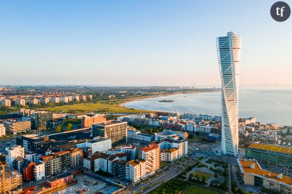 En Suède, à Malmö, des poubelles "sexy" pour encourager au tri