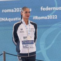 La nageuse Linda Cerruti montre ses médailles, elle se prend un vent de sexisme