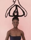 La militante revendique ses poils aux côtés de l'artiste ivoirienne Laetitia Ky