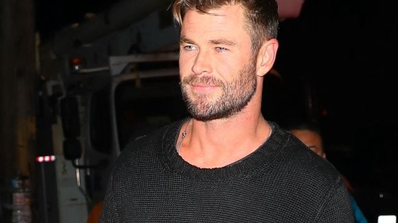 Face à un risque élevé de maladie d'Alzheimer, l'acteur Chris Hemsworth fait une pause