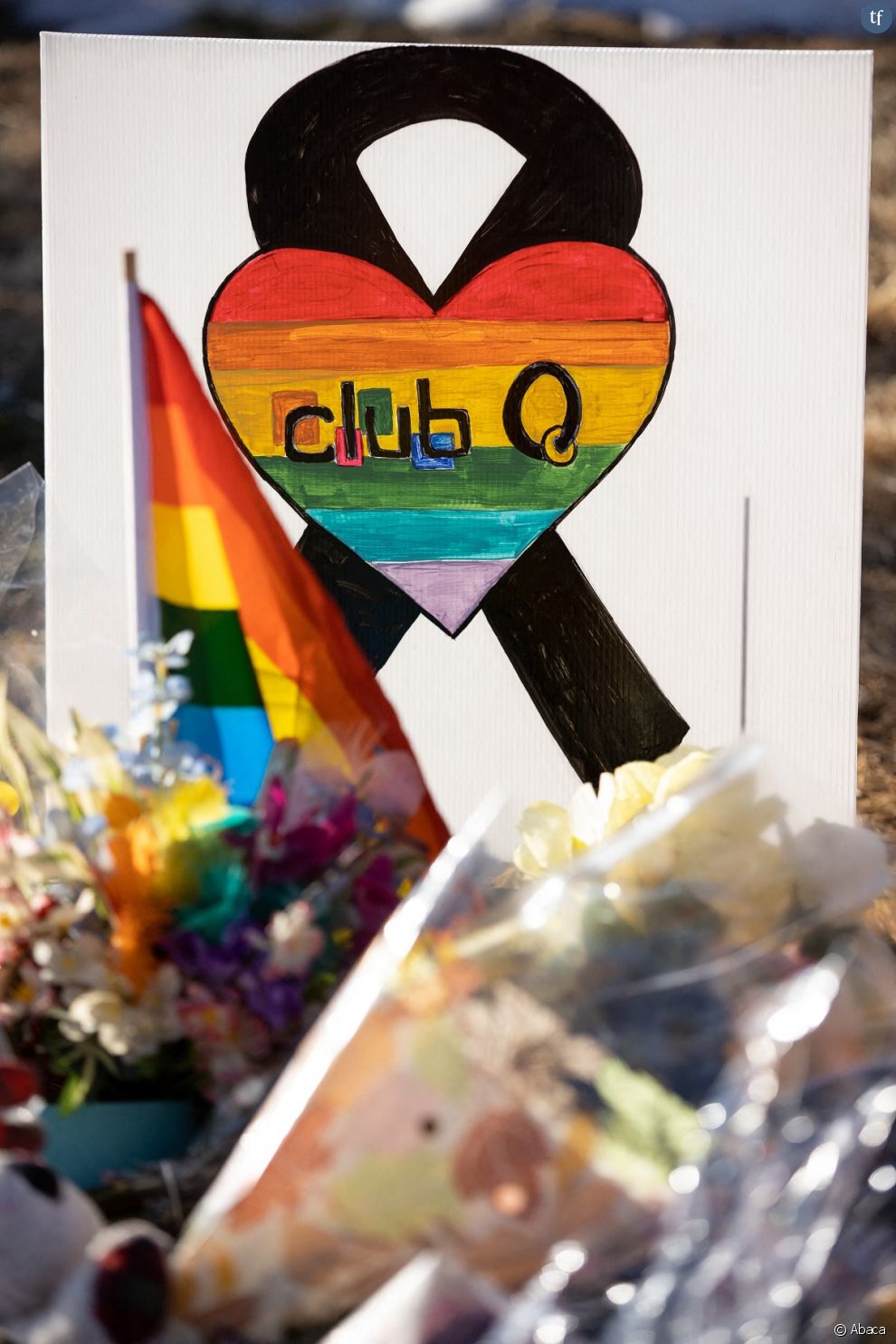 5 morts et 18 blessés, c&#039;est le tragique bilan de la fusillade qui a pris place dans une discothèque LGBTQ+ dans le Colorado le 20 novembre, le &quot;Club Q&quot;.
