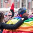  Le dernier rapport chiffré bien accablant de l'association SOS Homophobie tire la sonnette d'alarme en constatant notamment que le taux de violences LGBT-phobes a augmenté en France. Ca fait froid dans le dos. 
