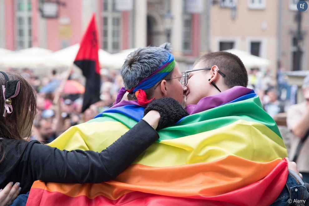  Le dernier rapport chiffré bien accablant de l&#039;association SOS Homophobie tire la sonnette d&#039;alarme en constatant notamment que le taux de violences LGBT-phobes a augmenté en France. Ca fait froid dans le dos. 