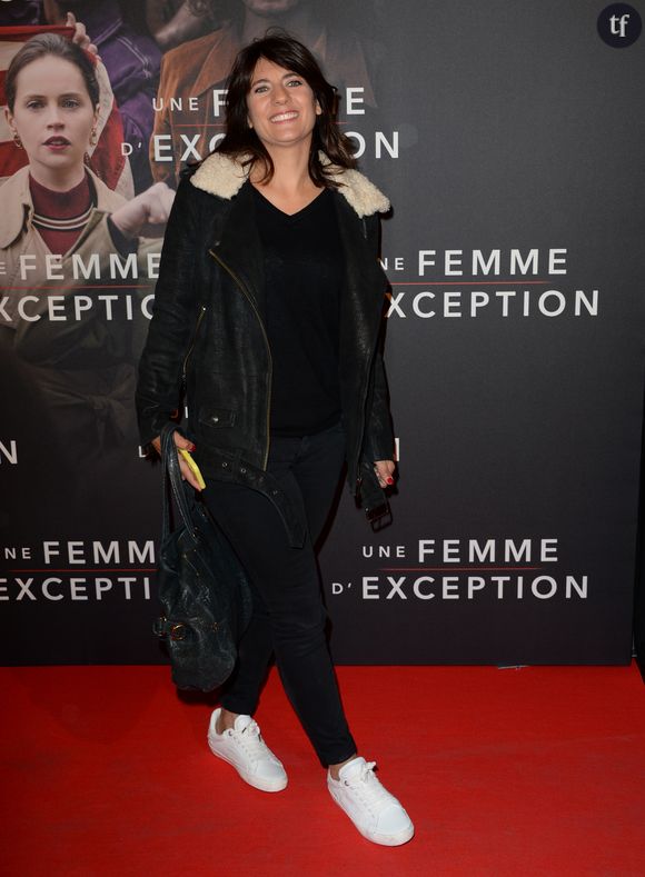 Selon Amnesty International, 41 % des femmes ayant subi des violences en ligne ont déjà craint pour leur sécurité physique. Cela des incidences sur le web, dans la vie, dans les médias aussi. 
Estelle Denis - Avant-première du film "Une femme d'Exception" au cinéma Gaumont Opéra Capucines à Paris, le 4 décembre 2018. © Veeren/Bestimage 