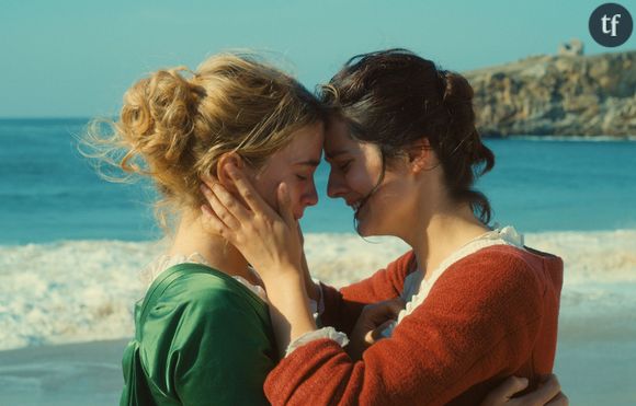 Le cinéma de Céline Sciamma, c'est une certaine manière - toujours juste - de saisir l'adolescence et la féminité, de bousculer le genre, de nous immerger dans des mondes aussi puissants visuellement - la photo Césarisée de Claire Mathon dans Portrait ... - qu'intenses musicalement - la BO sublime de Naissances... 