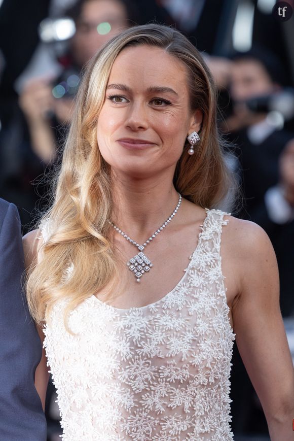  Le tout bien sûr auréolé de cet humour très Marvel qui réjouit certains et fait grincer des dents d'autres. Bien des fans attendant que la cinéaste afroaméricaine Nia DaCosta (le remake de Candyman, c'est elle) assure aux manettes.
Brie Larson - Montée des marches du film " Elémentaire " pour la cérémonie de clôture du 76ème Festival International du Film de Cannes, au Palais des Festivals à Cannes. Le 27 mai 2023 © Olivier Borde / Bestimage 