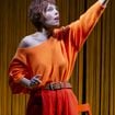 Entre le monologue et Mylène Farmer, Mélanie Page monte sur scène avec "Ce qui ne nous tue pas"