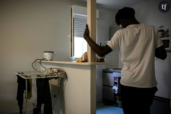 Un jeune migrant dans sa chambre dans une résidence intergénérationnelle à Sciecq, dans les Deux-Sèvres, le 30 mai 2024