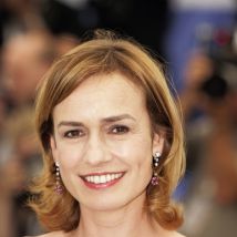 Sandrine Bonnaire En Photos Terrafemina Последние твиты от naomi amarger (@naomiamarger). sandrine bonnaire en photos terrafemina