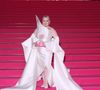 "Mais quelle horreur !!", "Comment ils ont pu lui coller une robe aussi moche", "C'est une camisole", "Ca ne va pas du tout là", peut-on notamment lire du côté de Gala. Si les fans célèbrent l'actrice, ils semblent viscéralement détester cette trouvaille.