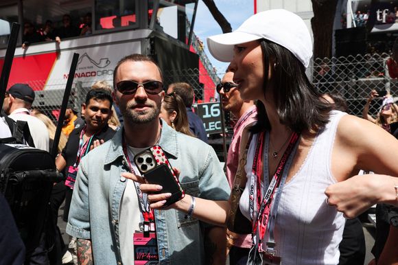 Chloé Gervais est une jeune femme influente qui ose s'exprimer. D'une confession à l'autre elle aborde toujours avec dérision les non-dits de l'intimité féminine, et tous les préjugés qui y sont associés. Ses prises de parole sur la sexualité aident sa large audience à décomplexer. C'est essentiel alors que les enjeux autour de la sexualité féminine sont toujours synonymes d'incompréhension et de mépris. En 2025 toujours on ose ps forcément poser des discours sur la sexualité des femmes, alors que tout cela participe aux luttes pour l'égalité des sexes.