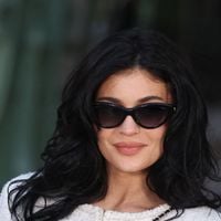 Kylie Jenner explique enfin le sens de cette tenue controversée qui avait fait réagir sur le tapis rouge
