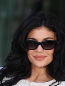 Kylie Jenner explique enfin le sens de cette tenue controversée qui avait fait réagir sur le tapis rouge