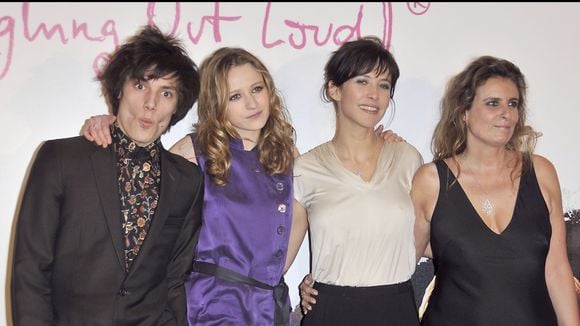 Sophie Marceau ? Pierre Niney ? Alexandre Astier ? Ce film culte aura une suite mais quels acteurs seront de retour ? Sa réalisatrice répond enfin