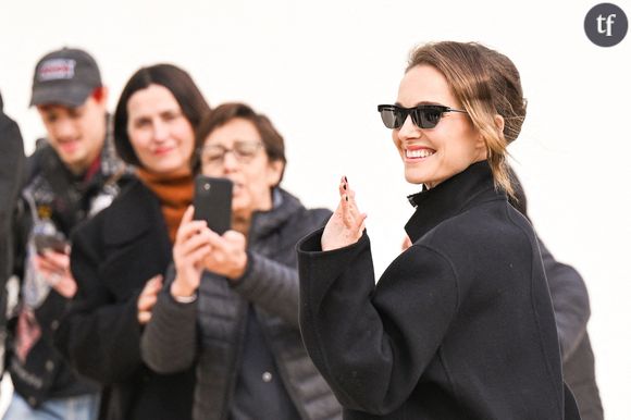 Natalie Portman est à l'affiche de Fountain of Youth, de Guy Ritchie, diffusée sur Apple TV+ à partir du 23 mai.