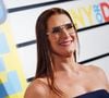 "C'est catastrophique", "Elle vieillit si mal". Brooke Shields a décidé de réagir. Cette actrice culte des années 80 subit les pires attaques. Simplement car elle a 59 ans.