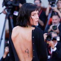 “Un gros fantasme masculin" : Adèle Exarchopoulos dévoile le rôle préféré de sa filmo, "une femme libre avec une sexualité"