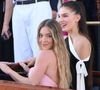 Sydney Sweeney a de la suite dans les idées. L'actrice phénoménale de Euphoria et Tout sauf toi défraie la chronique avec un tout nouveau projet aussi glamour que sulfureux... Et il est intimement lié à Jeff Bezos.