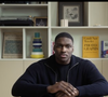 Alex Hitchens, Isac Mayembo, de son vrai nom, est un influenceur masculiniste.