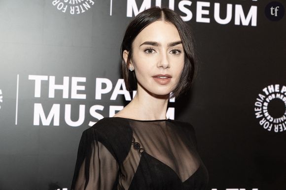 Un combat contre l'anorexie

La star de la série Emily in Paris avait confié avoir souffert de troubles du comportement alimentaire pendant de nombreuses années. En 2017, dans son livre Unfiltered: No Shame, No Regrets, Just Me, elle évoquait ce combat et ses conséquences sur sa santé mentale. La même année, elle jouait dans le film To The Bone dans lequel elle incarne une jeune femme anorexique. "J’ai eu besoin d’être soutenue car ce rôle n’était pas anodin pour moi. Comme mon personnage, j’ai souffert de troubles alimentaires lorsque j’étais adolescente. En faisant ce film, c’est comme si l’on m’avait offert les outils nécessaires pour affronter la peur qui me paralysait autrefois", confiait-elle au site E! Online.