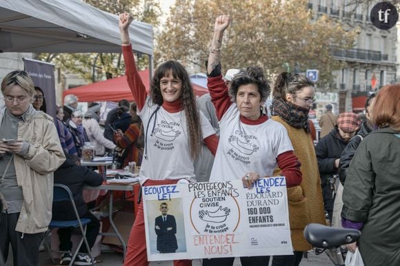 Un rassemblement pour défendre les droits des enfants a eu lieu à Paris, le 16 novembre.