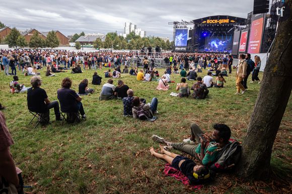 Rock en Seine tient à éveiller aux violences sexistes et sexuelles, ou VSS, à leur prévention, à lutter à leur encontre... A travers un minutieux questionnaire qu'il faut compléter.