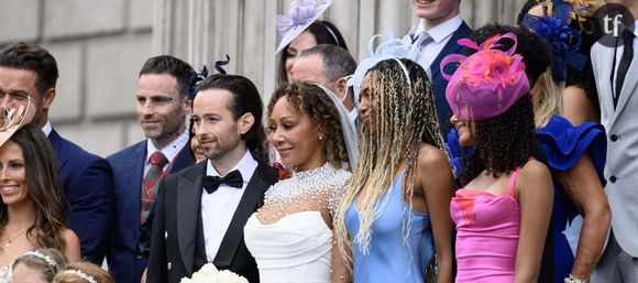 De nombreux internautes ont moqué la différence d’âge avec son mari Rory McPhee, de 13 ans son cadet, certains allant jusqu’à comparer le couple à une mère et son fils.