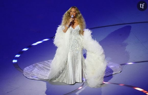 Mais la reprise, moins enjouée que l’original du classique tube « Nel Blu dipinto di Blu » (plus connu pour son refrain « Volare ») n’a pas plu à tout le monde.